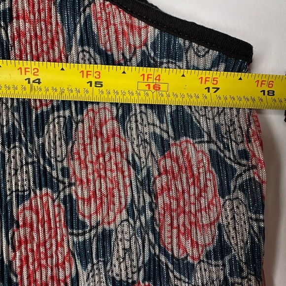Anthropologie Maeve Tank Top | Sz Medium | Textured Shimmer| Blue & red Floral - Picture 7 of 10
